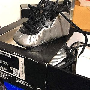 Nike lil posite toddler shoes size 1C LilL Penny penny hardaway chrome and black